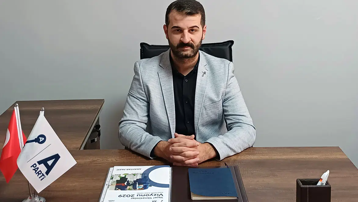 Anahtar Parti'den "Kelle Koltukta" yolculuk benzetmesi