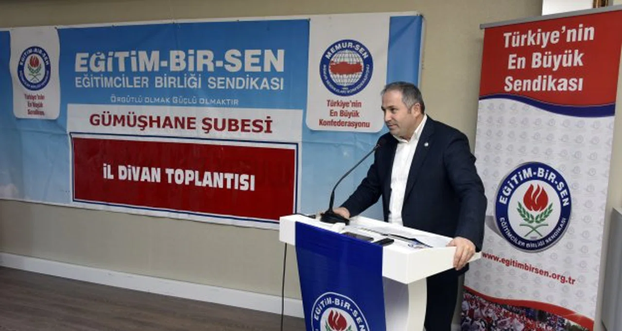 Gümüşhane'de Eğitim-Bir-Sen İl Divan Toplantısı Yapıldı