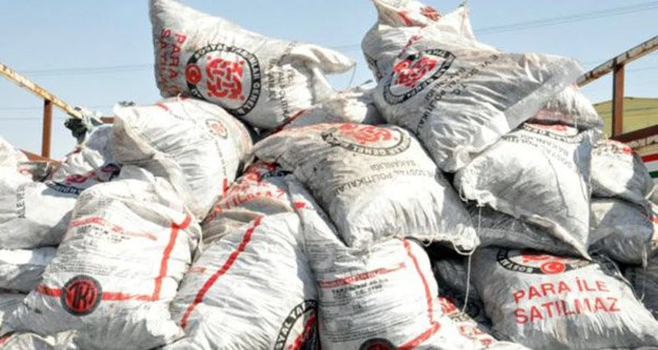 Gümüşhane’de ihtiyaç sahiplerine 7 bin 500 ton kömür dağıtıldı