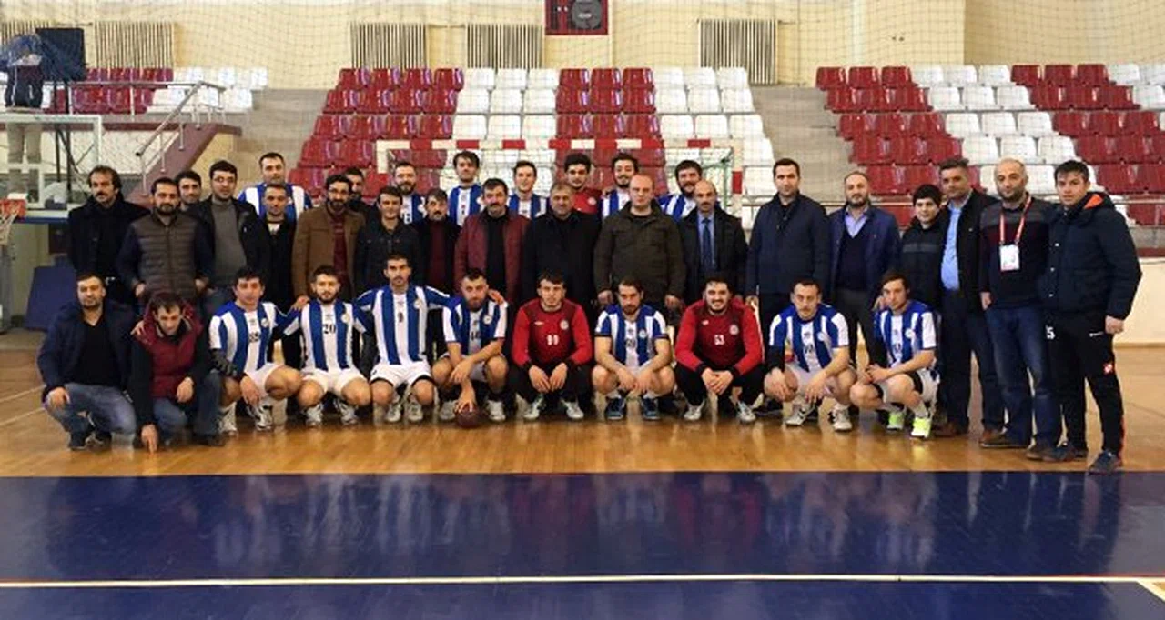 Belediye Hentbol takımı emin adımlarla ilerliyor