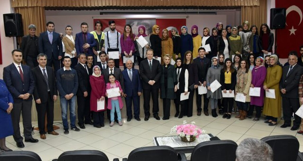 Gümüşhane’de İşaret Dili Kursu Sertifika Töreni Yapıldı