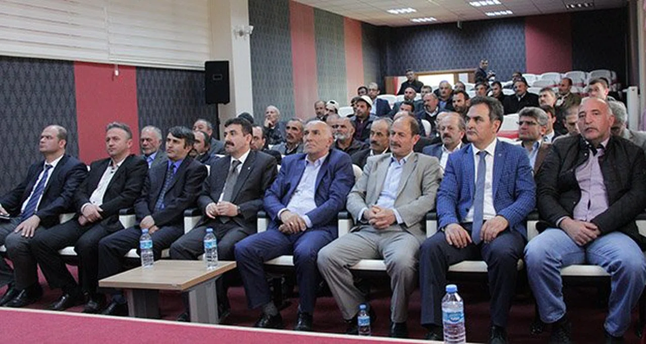 Kelkit'te Çiftçilere Satış ve Miras Yoluyla İntikal Bilgilendirme Eğitimi Verildi