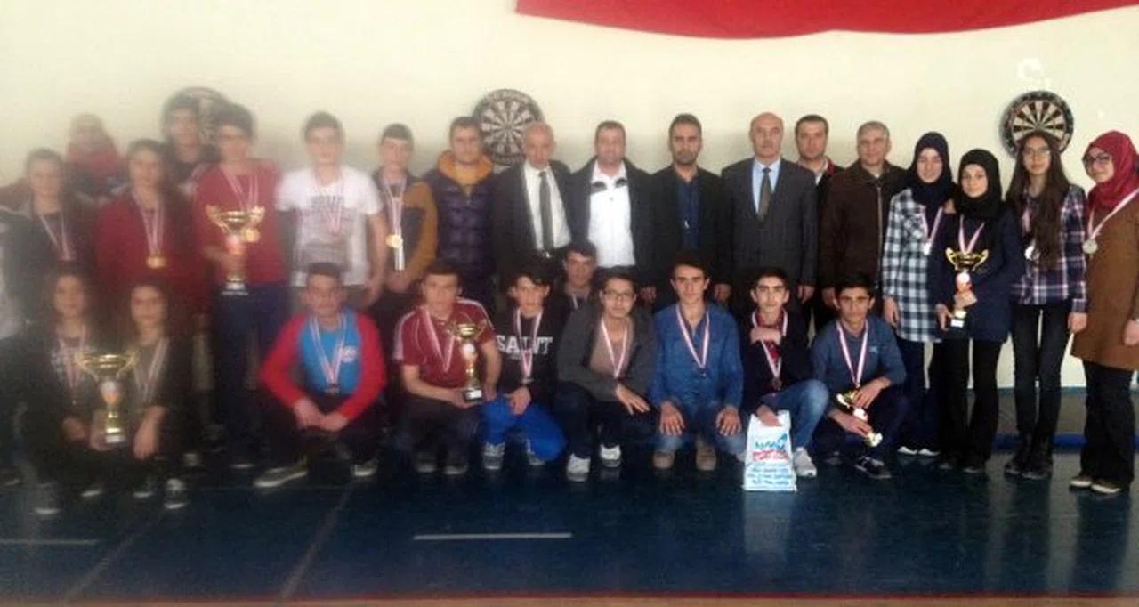 Okullar Arası Yıldız ve Gençler Dart yarışmaları sona erdi