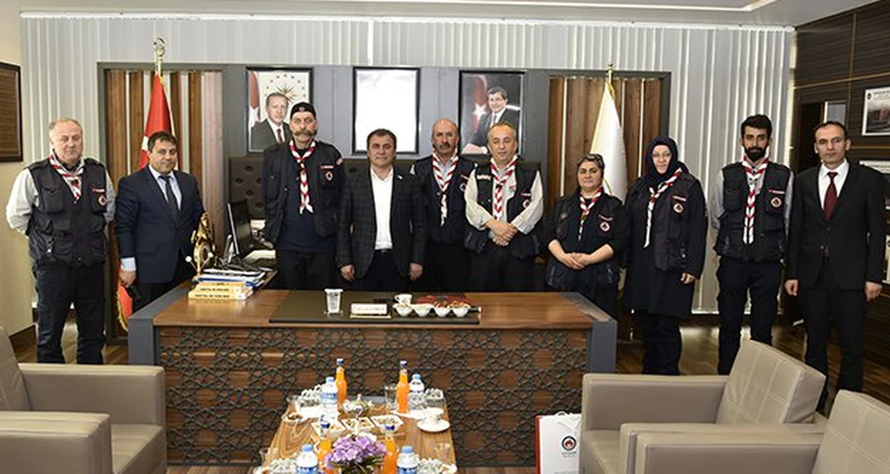 Türkiye İzcilik Federasyonu Başkanı Subaşı'dan Başkan Çimen'e ziyaret