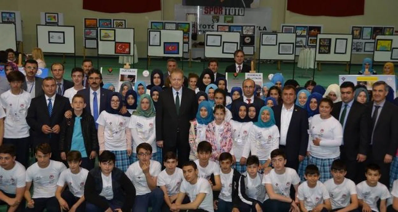 Gümüşhane İmam Hatip Ortaokulu’ndan TÜBİTAK Bilim Fuarı