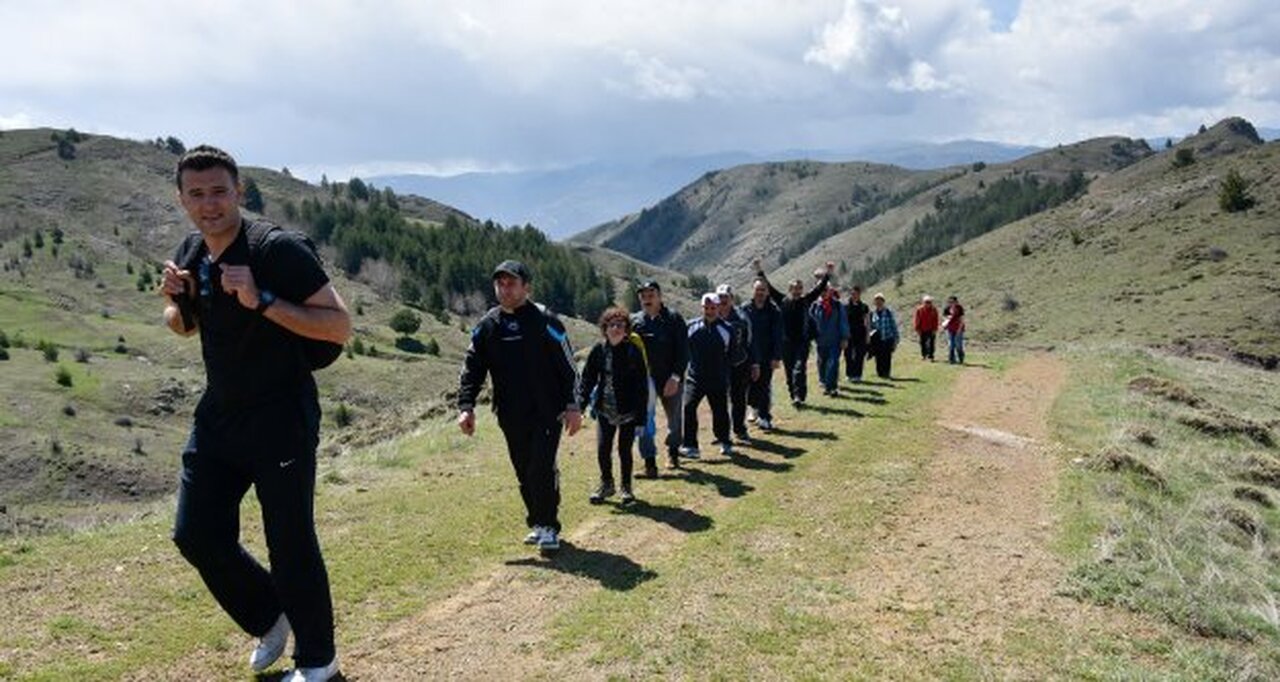 Gümüşhaneli Dağcılar Aynı Günde 5 Ayrı Zirveyi Aştılar