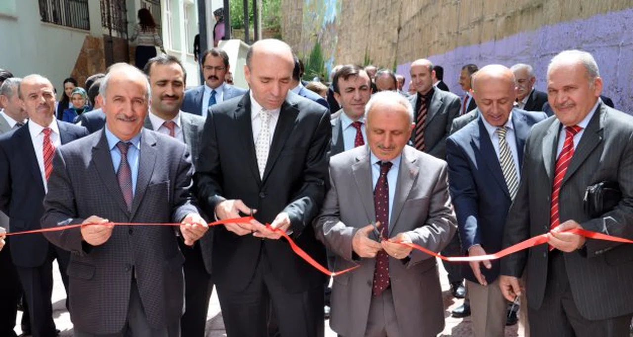 İbn-i Sina’dan Sağlık ve Bilim Temalı TÜBİTAK Bilim Fuarı