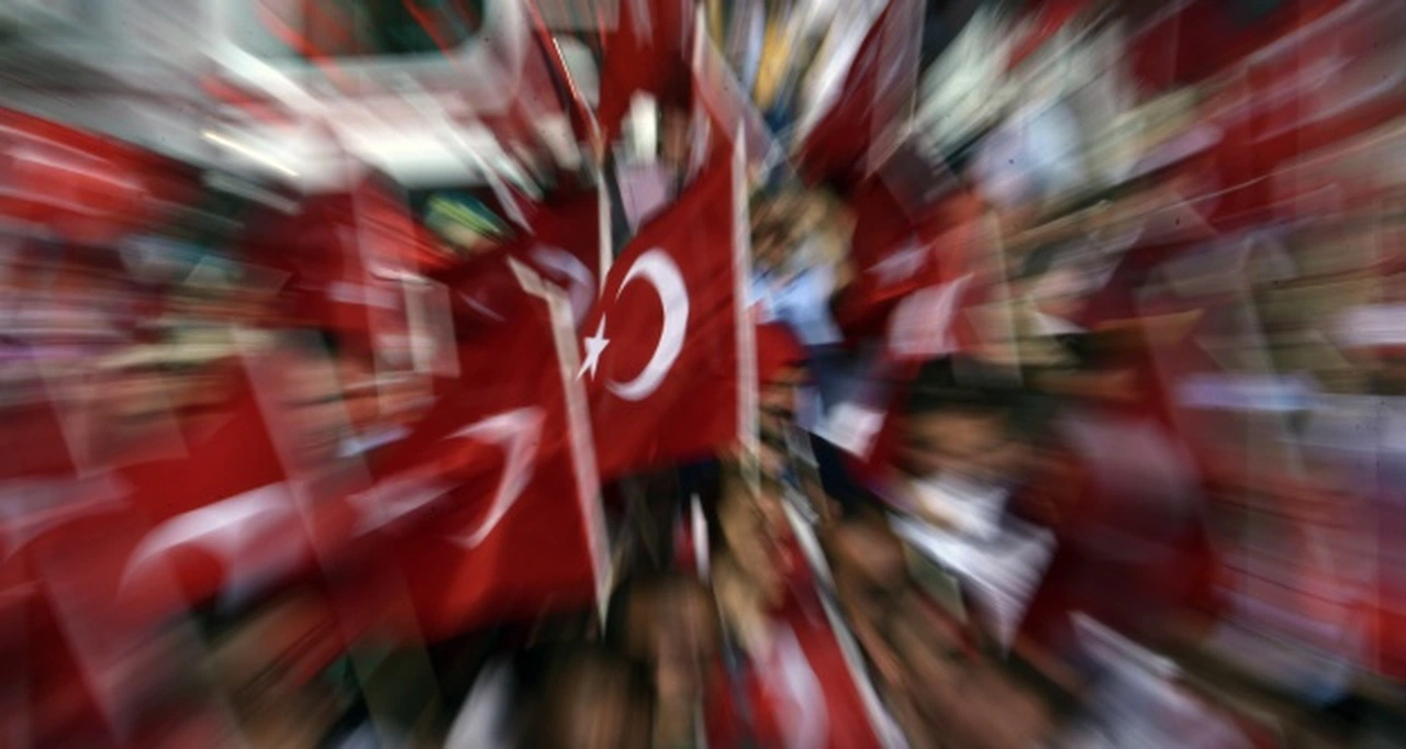 Gümüşhane’de sağlık ve sosyal hizmet çalışanlarından darbe tepkisi