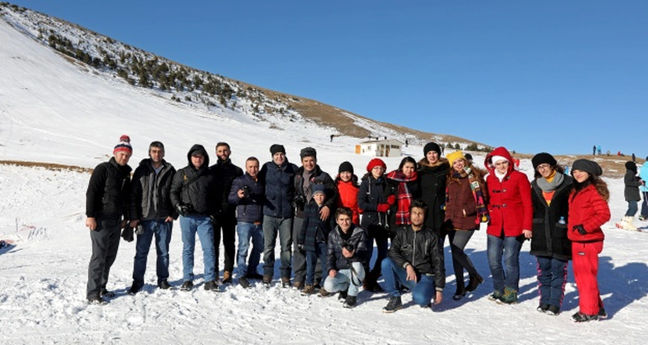 Genç fotoğrafçılar Zigana’da hem fotoğraf çalıştı hem kaydı
