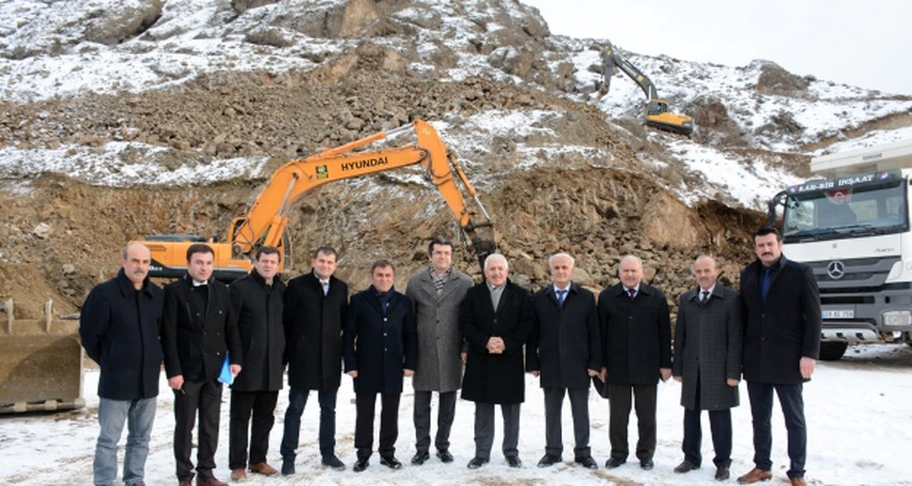 Vali Memiş, TOBB okulu sahasında inceleme yaptı