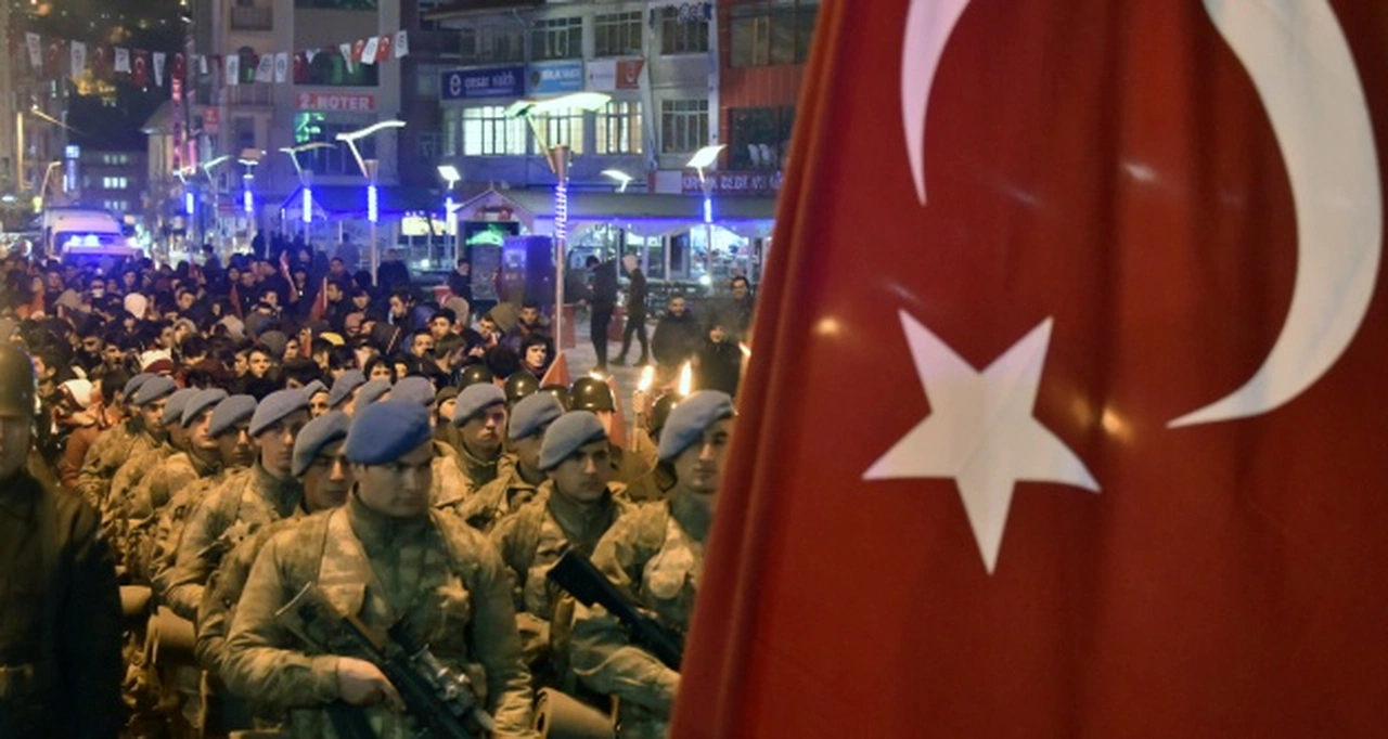 Gümüşhane’de meşaleli fener alayı ve konser düzenlendi