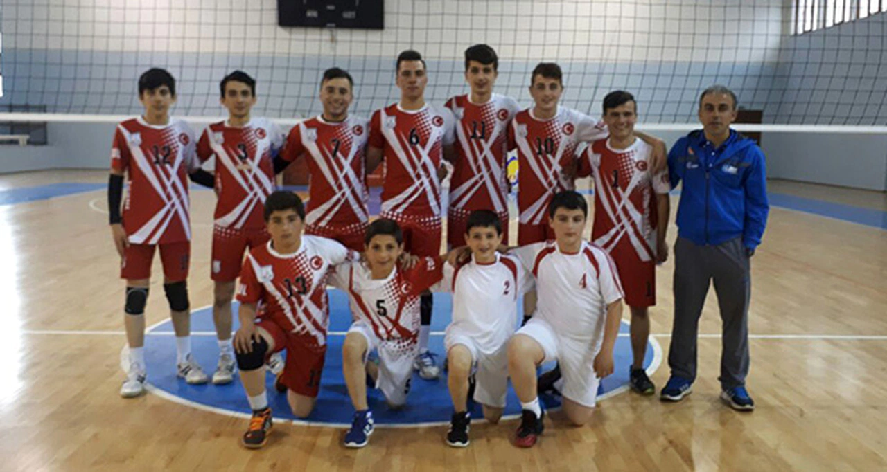 Torul Gençlik fırtına gibi esiyor