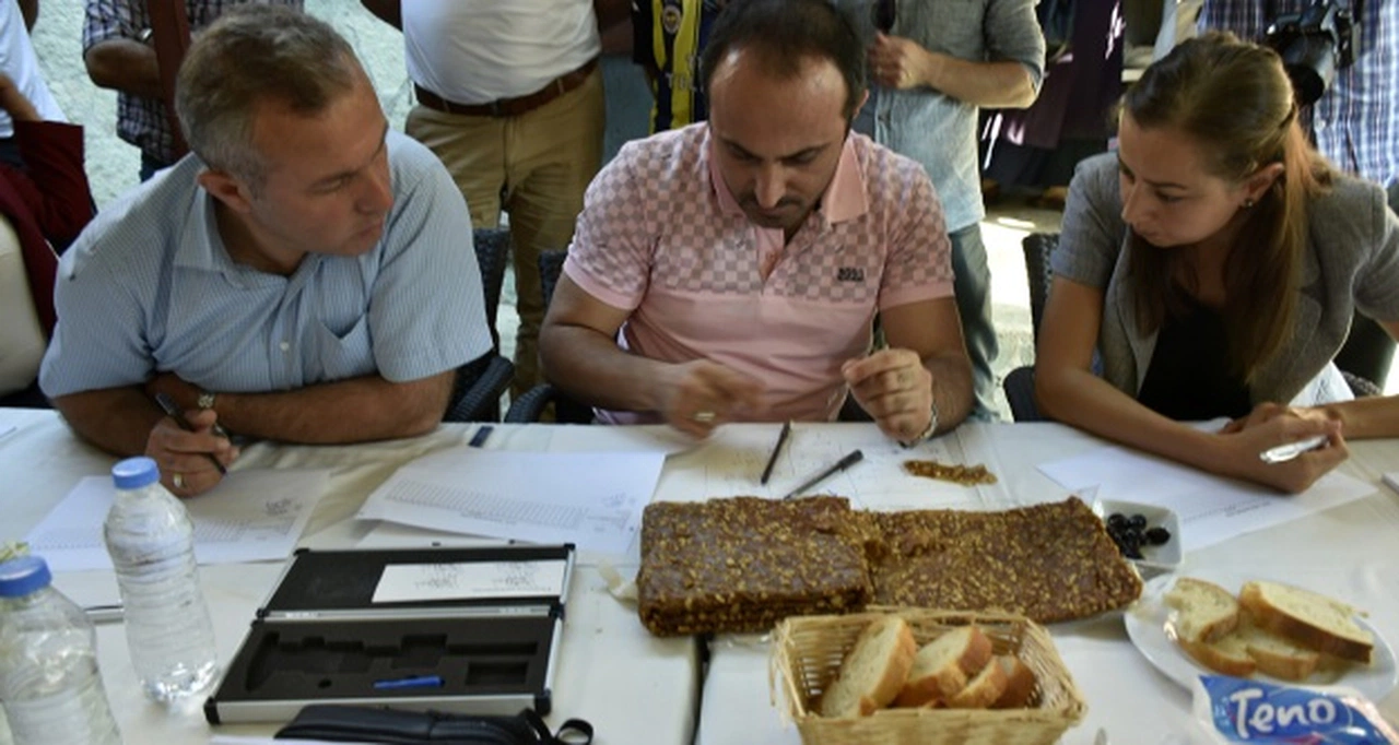 En güzel pestil, kuşburnu ve dut pekmezi seçildi