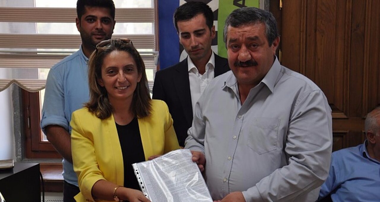 İlk doğalgaz abonesi Başkan Ünal Yılmaz oldu