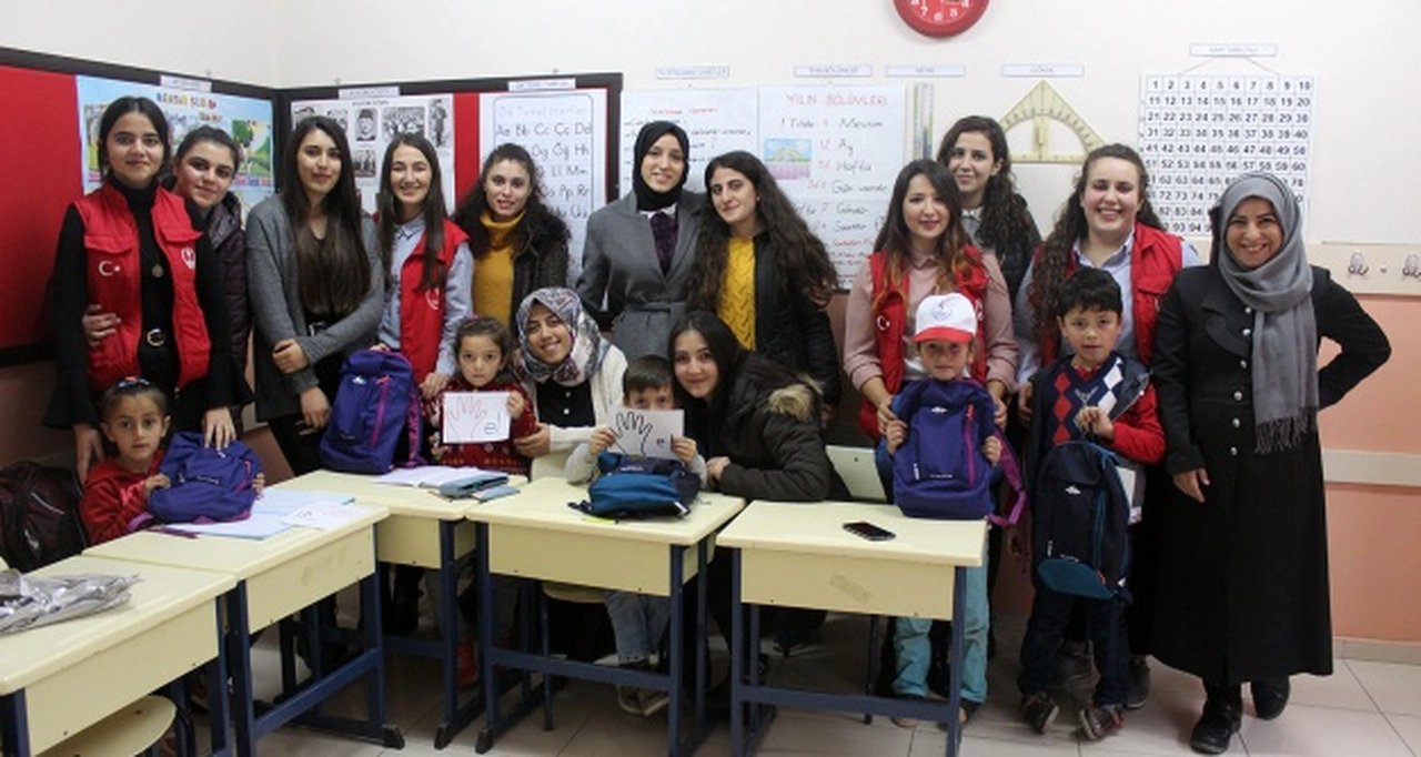 Minik yüreklere sıcak dokunuş