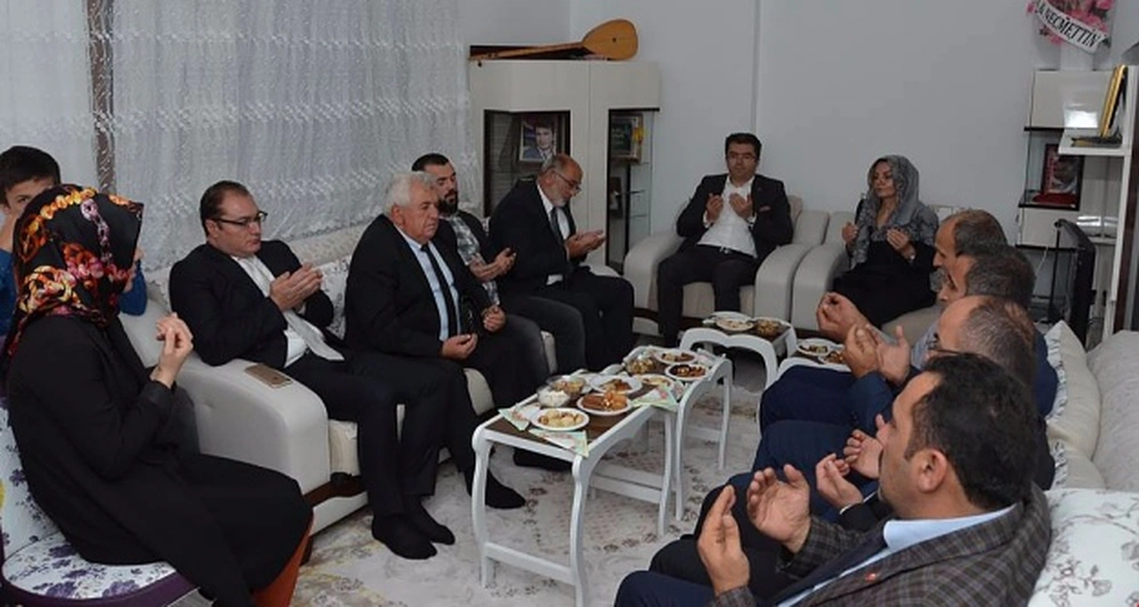 Şehit Öğretmen’in ailesine ziyaret