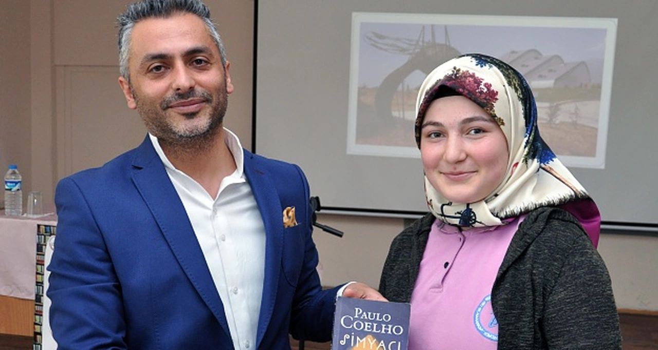 GümüşHANEler Okuyor Projesi Doç.Dr. Taşkın Kılıç’ı öğrencilerle buluşturdu