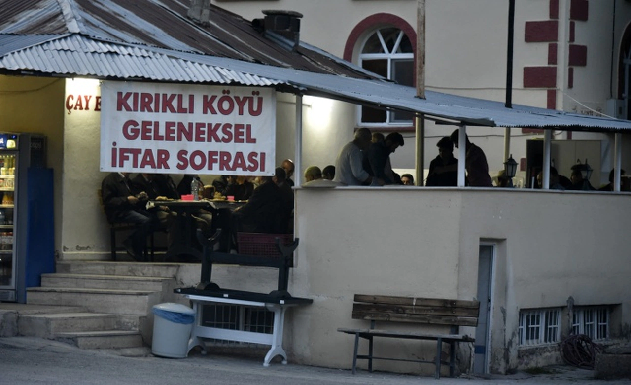 Bu köyden iftarda aç geçemezsiniz