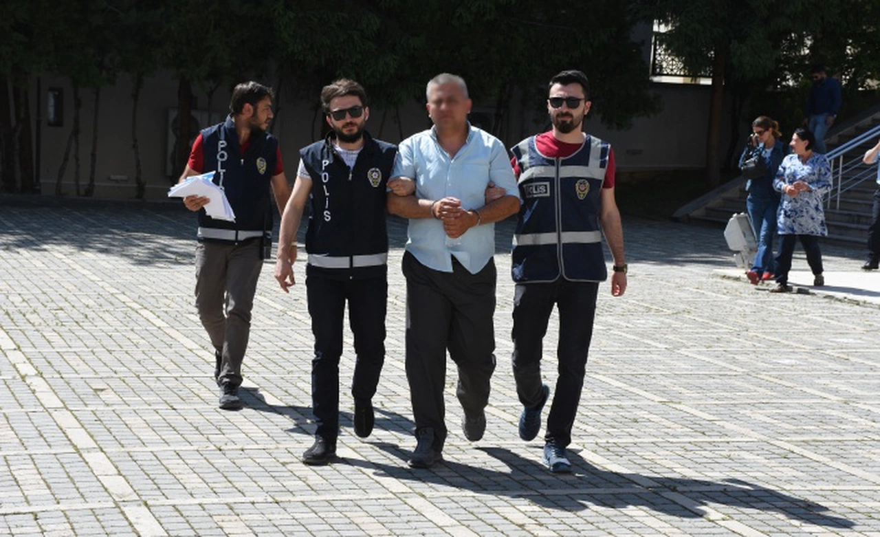 9 ilde dolandırdılar Gümüşhane’de fark edildiler, Rize'de yakalandılar