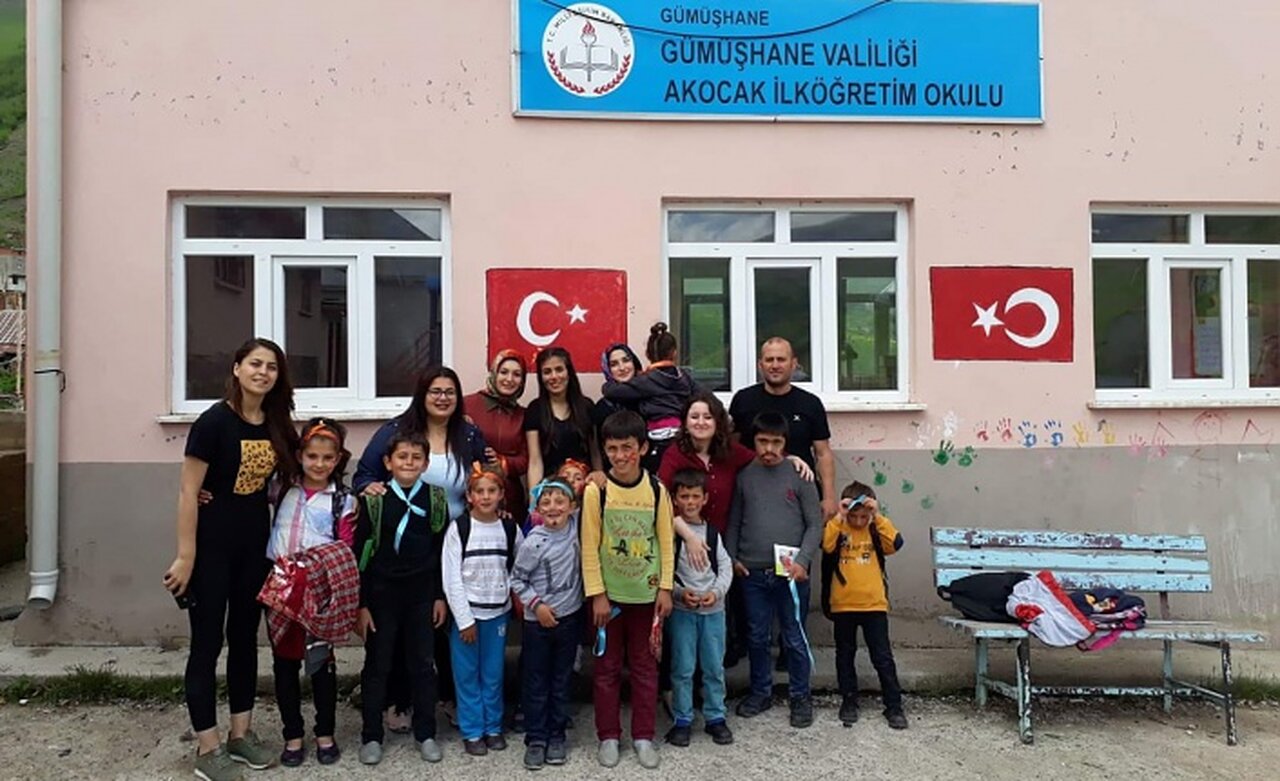 Akocak’ta kütüphane oluşturdular