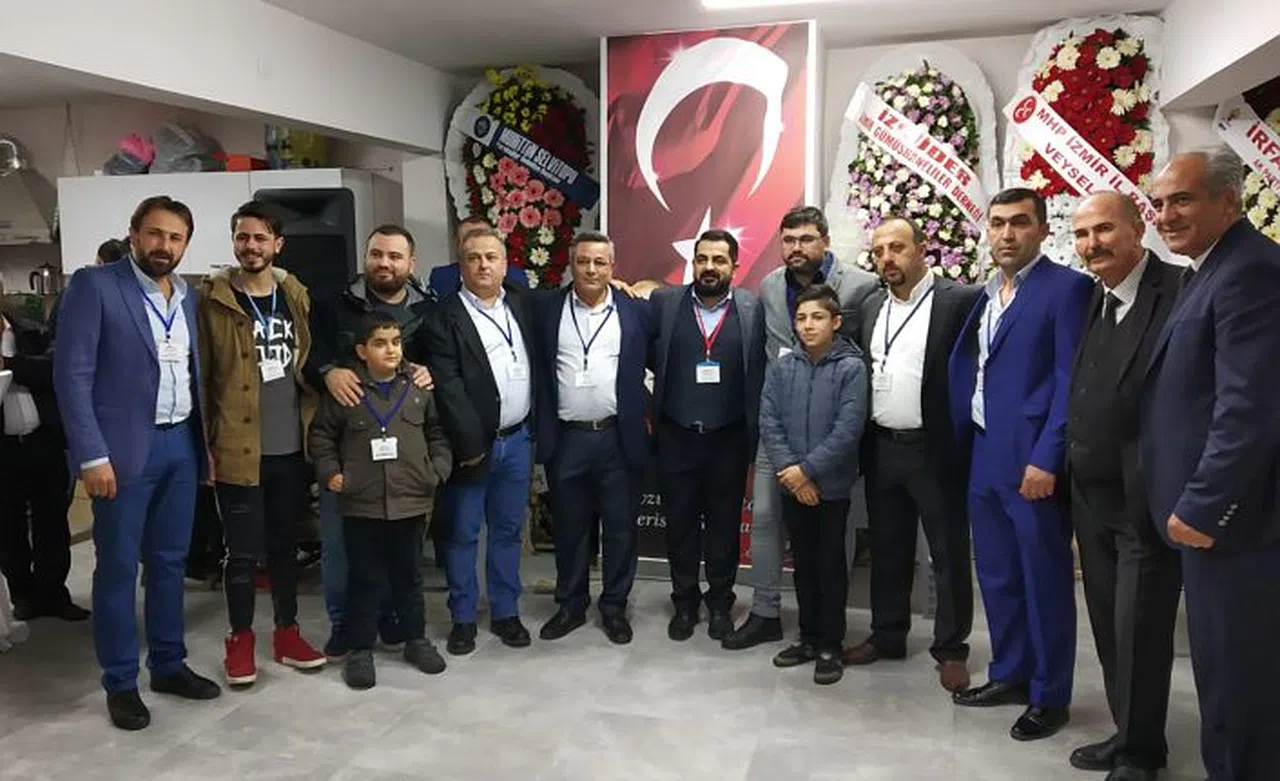 İzmir ‘DERGÜ’ açıldı