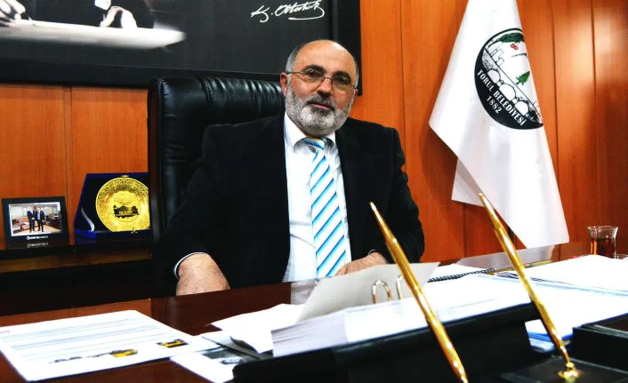 FLAŞ: Köroğlu sağlık sorunları sebebiyle adaylıktan çekildi