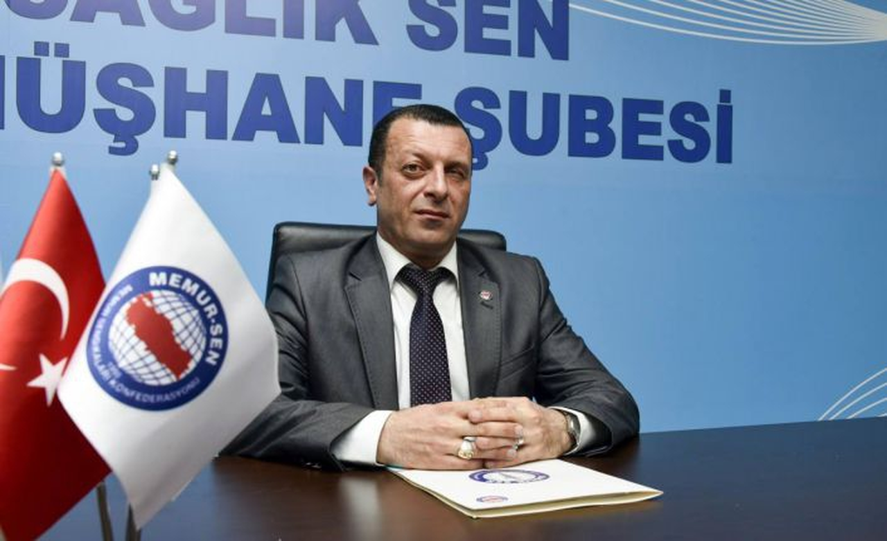 Akrostiş şiirin duayeni Tuncer korkuttu