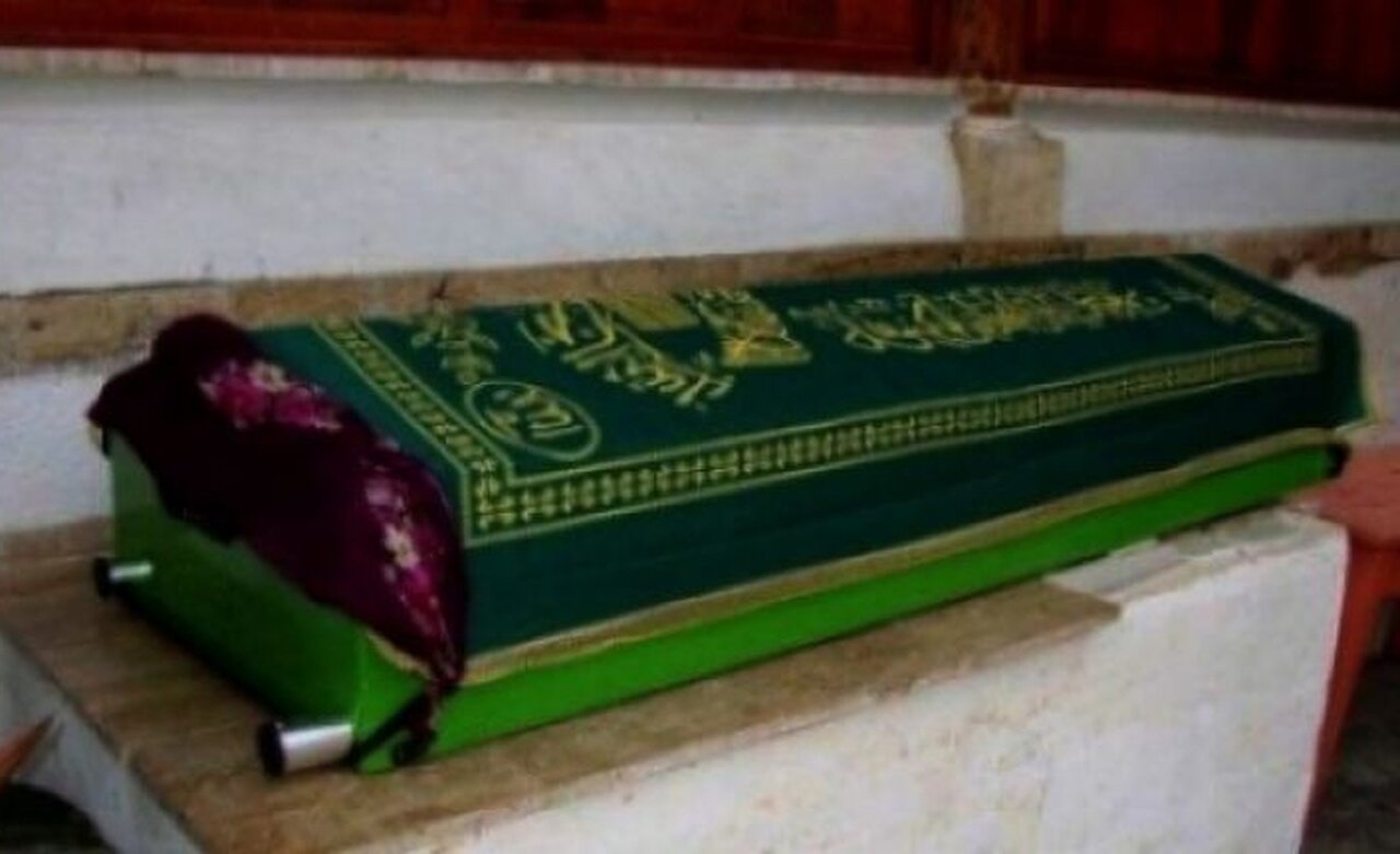 Hanife BAYRAK Hakk'ın Rahmetine Kavuşmuştur