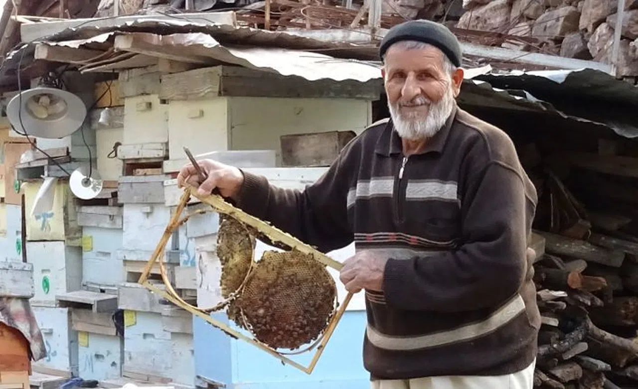 Mehmet DEMİREL Hakk'ın rahmetine kavuşmuştur