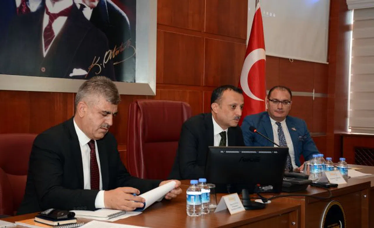 Vali Taşbilek’ten rahatlatan ‘siyanür’ açıklaması