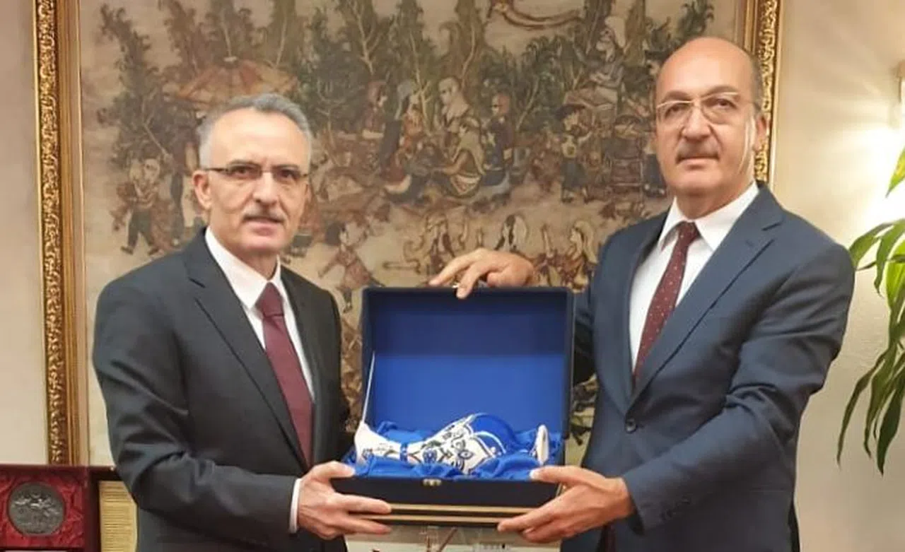 Ağbal'dan Üniversiteye’ye destek sözü