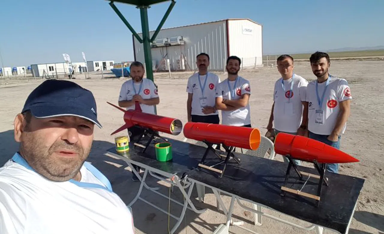 Gümüşhane'nin 'Türk Kırmızısı' roketi TEKNOFEST'te