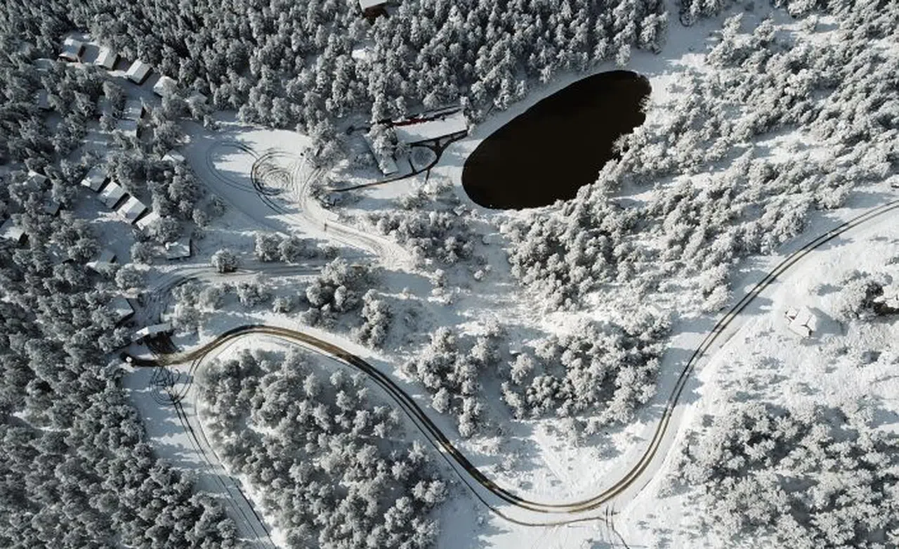 Beyazın en çok yakıştığı yer: Limni Gölü