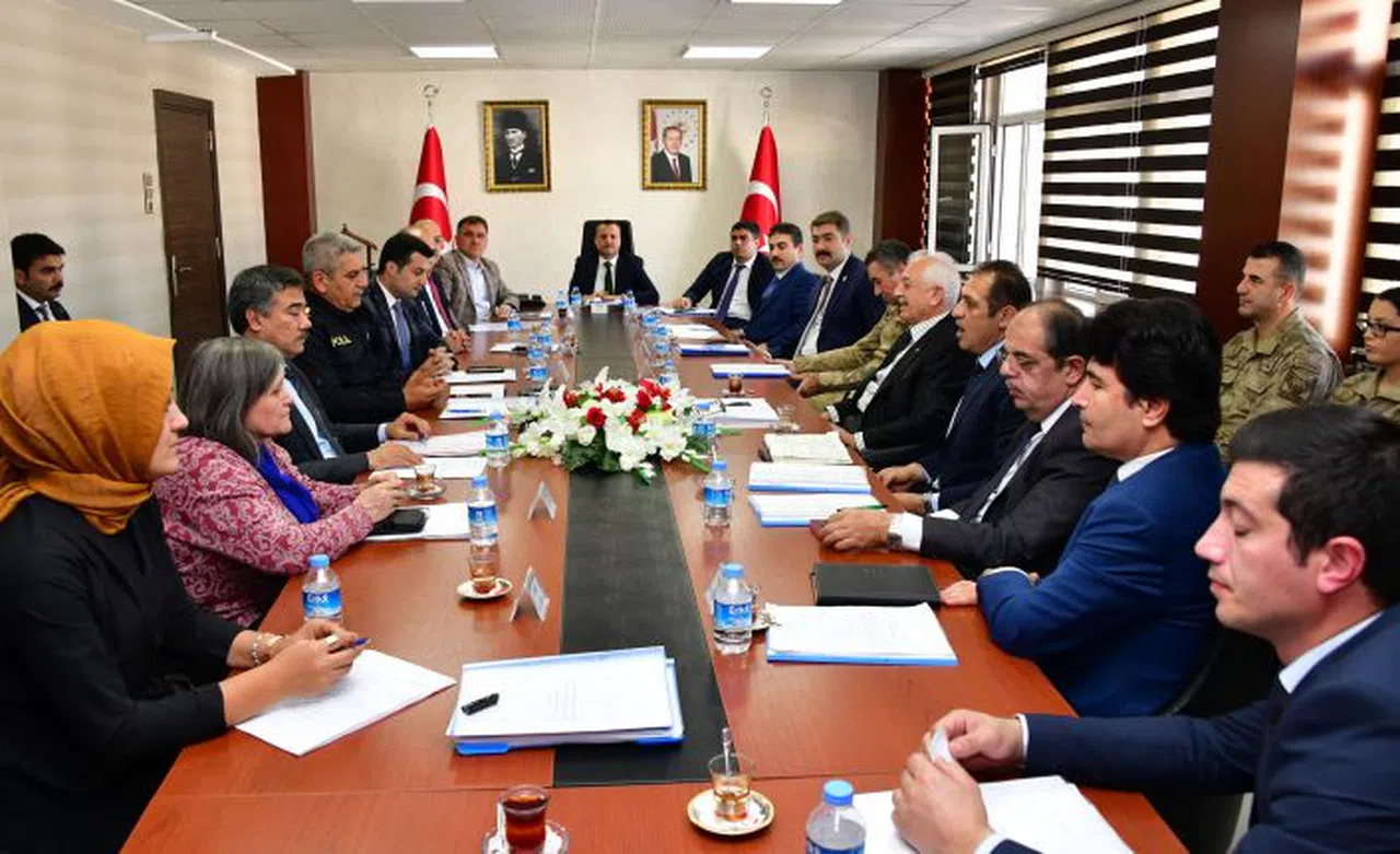 Gümüşhane’de üst düzey katılımlı Kadına Karşı Şiddetle Mücadele toplantısı yapıldı