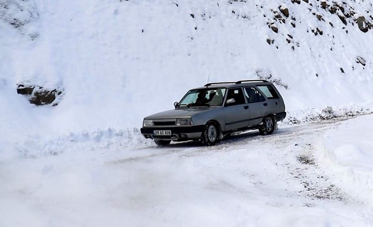 Cenazeye gitmek için yola çıktılar fakat kara saplandılar