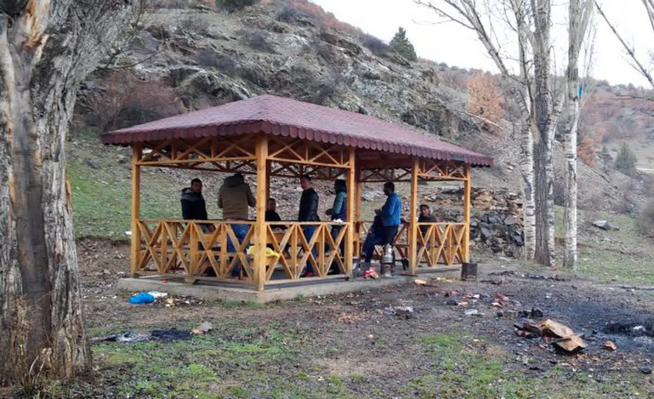 Gümüşhane’de piknik yasağına uymayan 7 kişiye 2 bin 700 lira para cezası