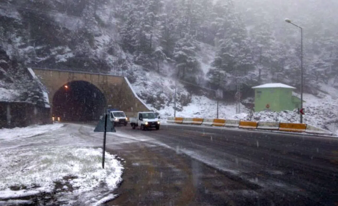 Burası Gümüşhane: Zigana dağı Mayıs 8’inde beyaza büründü