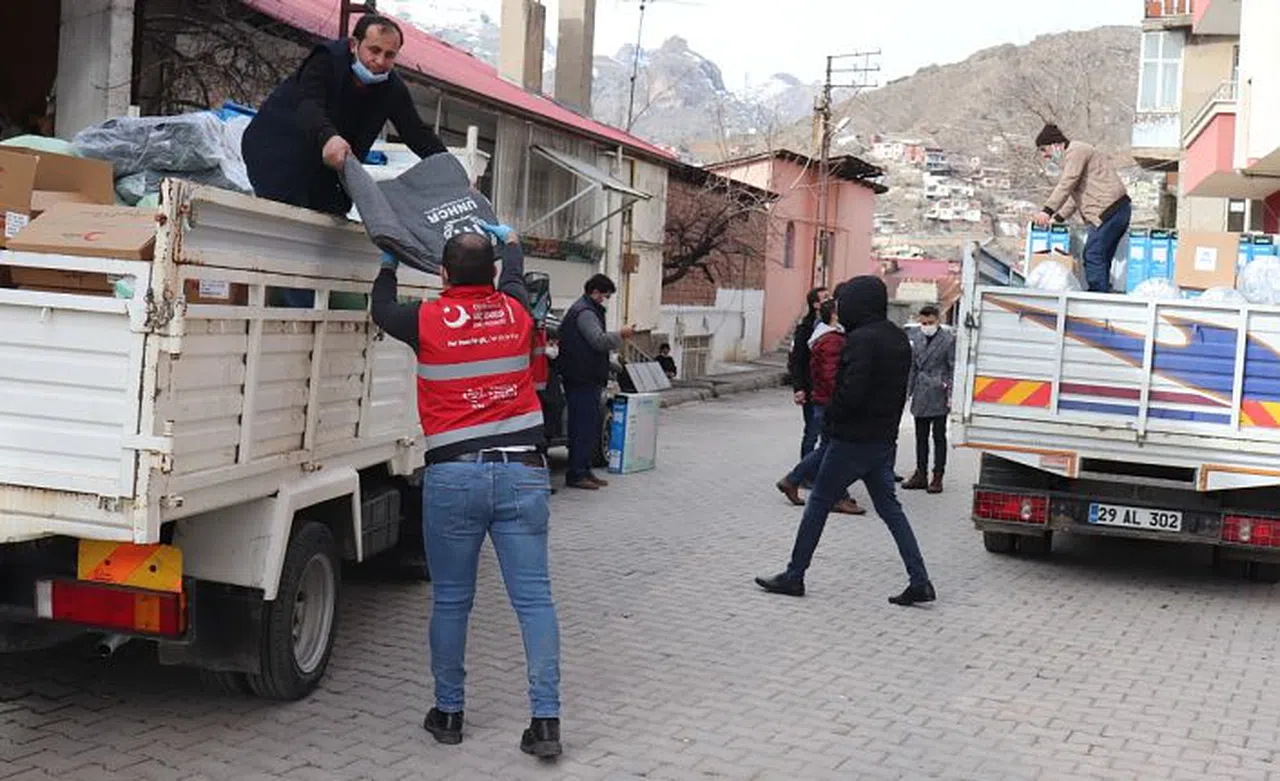 Gümüşhane’de 71 aileye yardım