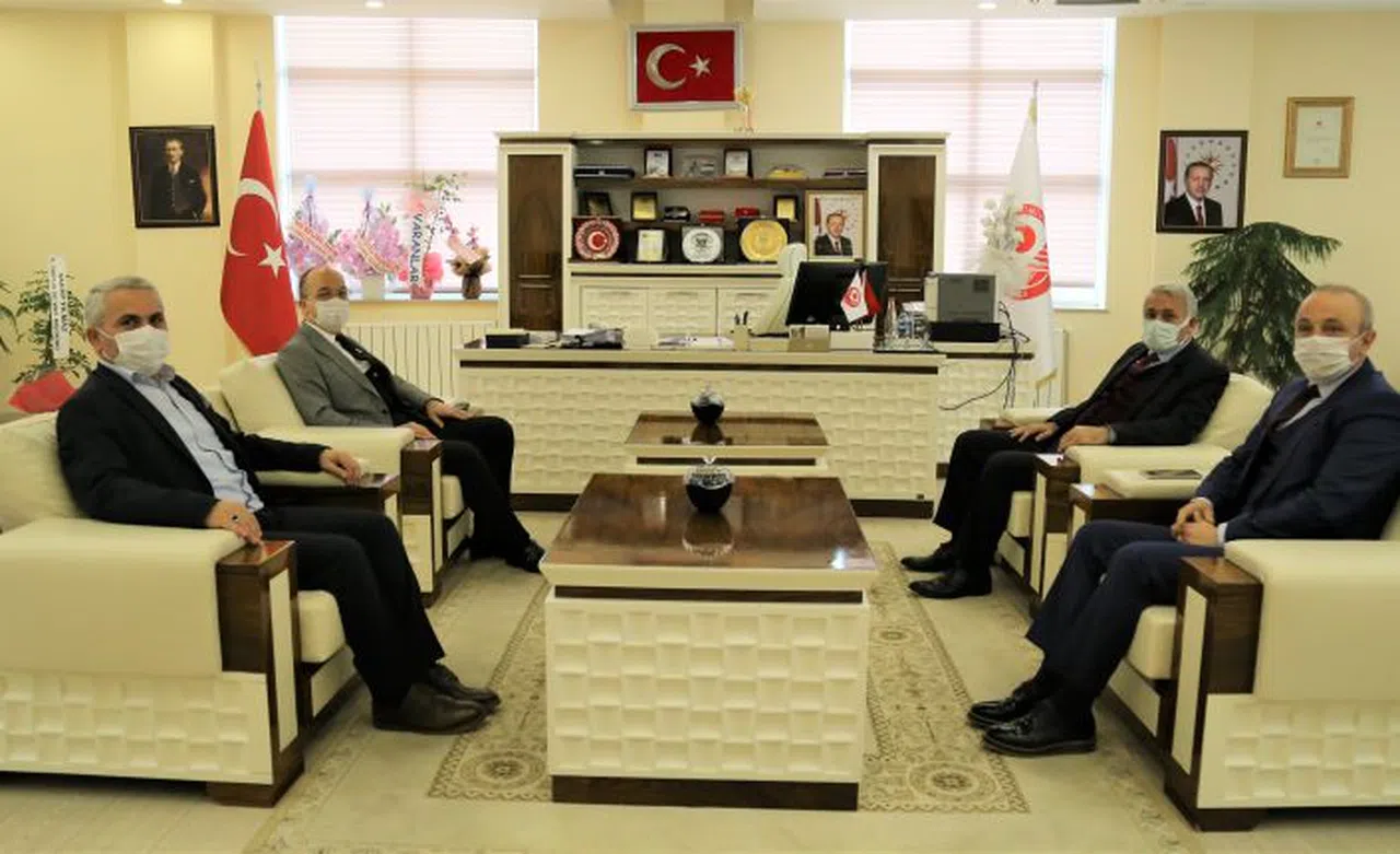 Kelkit heyetinden Rektör Zeybek’e tebrik ziyareti