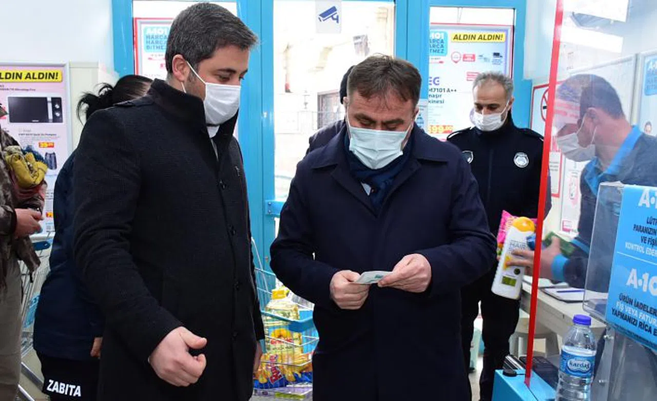 Zabıta denetimlerini sürdürüyor 