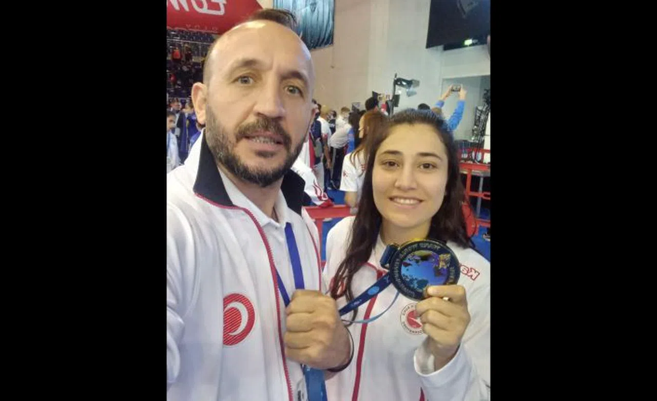 Feyzanur dünya üçüncüsü oldu