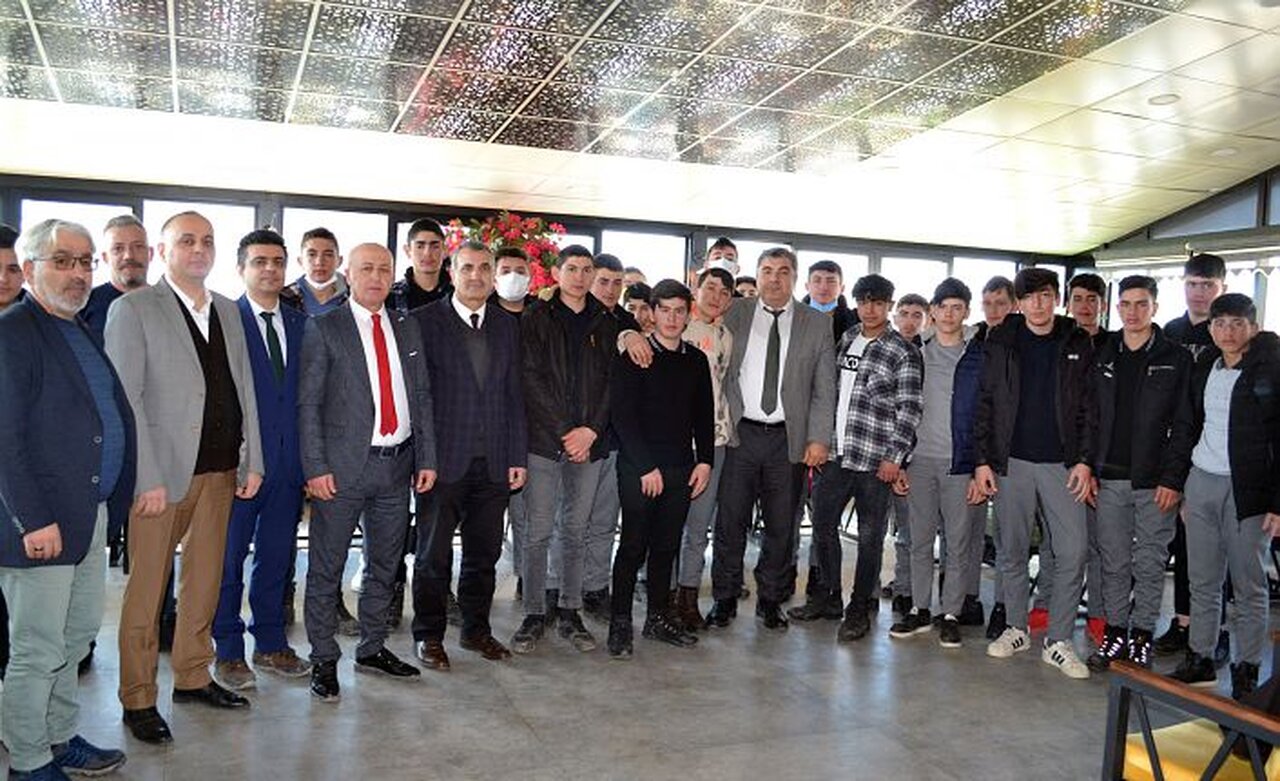 İlimizi ve ülkemizi temsil edecekler