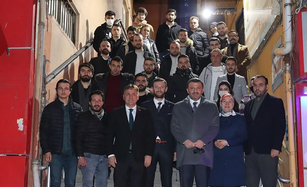 AK Gençlik’in yeni başkanı Enes Aslan oldu