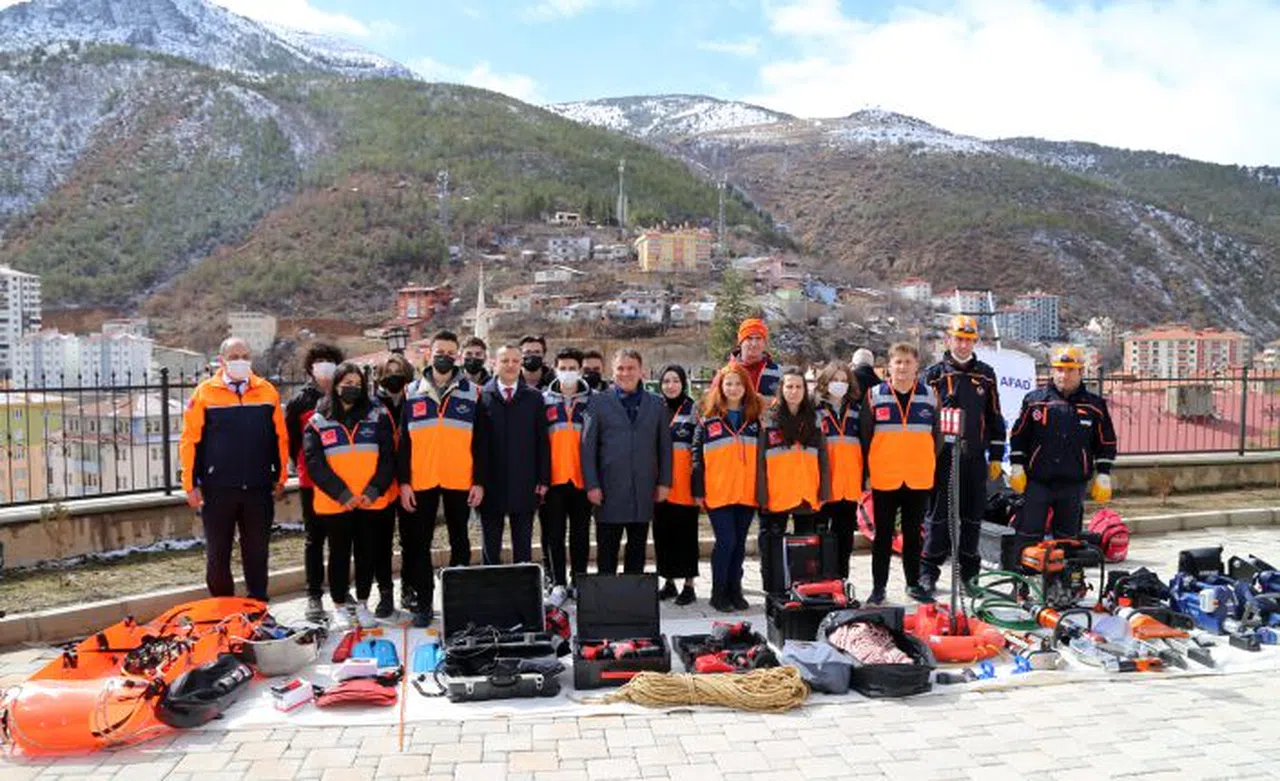 Gümüşhane’de ‘Deprem anı ve Tahliye Tatbikatı’ gerçekleştirildi
