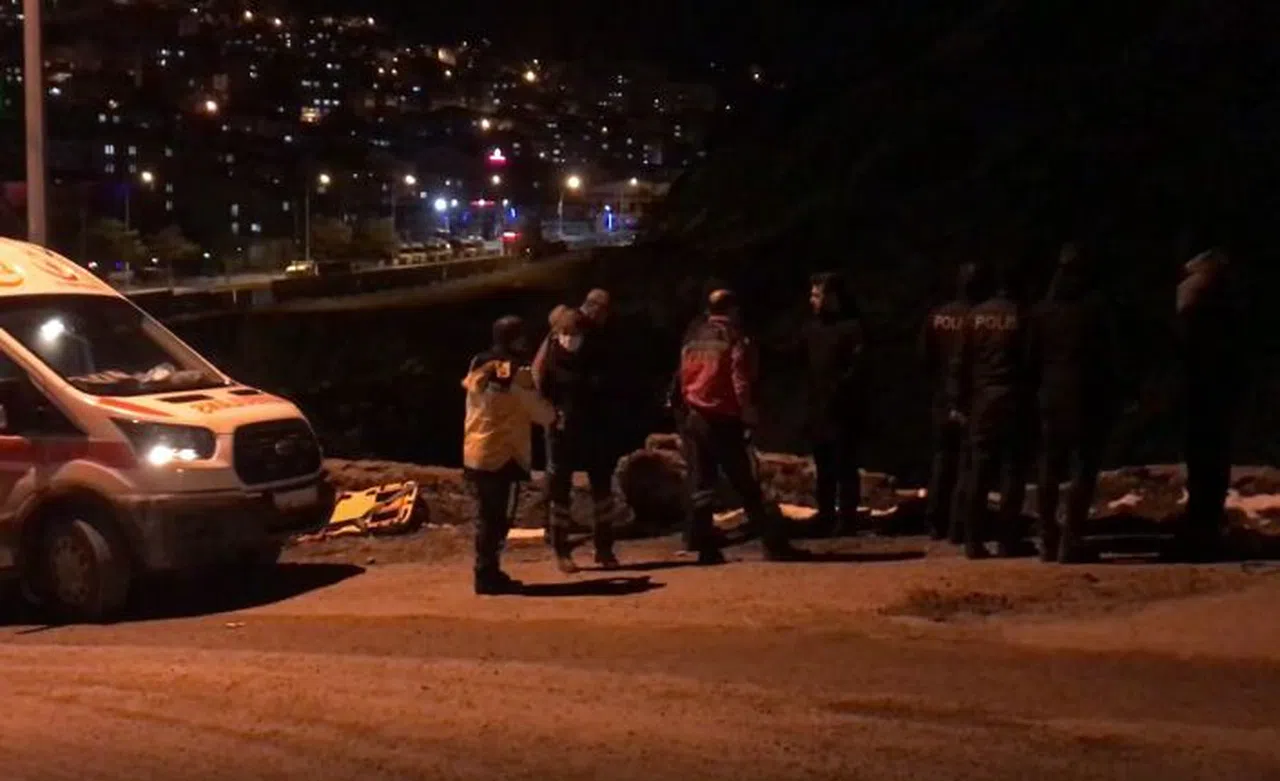 İntihara kalkışan genç kızı polis ekipleri ikna etti