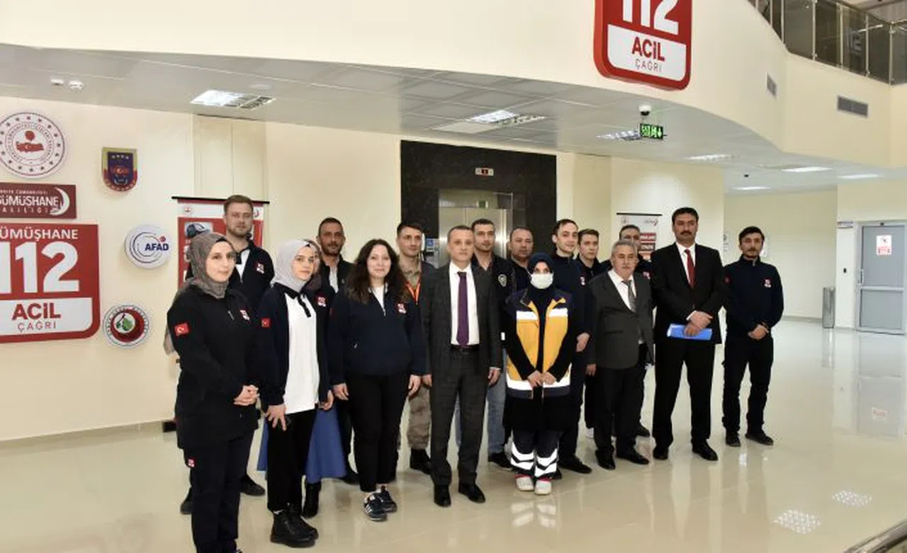 Vali Taşbilek 112 Acil Çağrı Merkezi çalışanlarıyla iftar yaptı