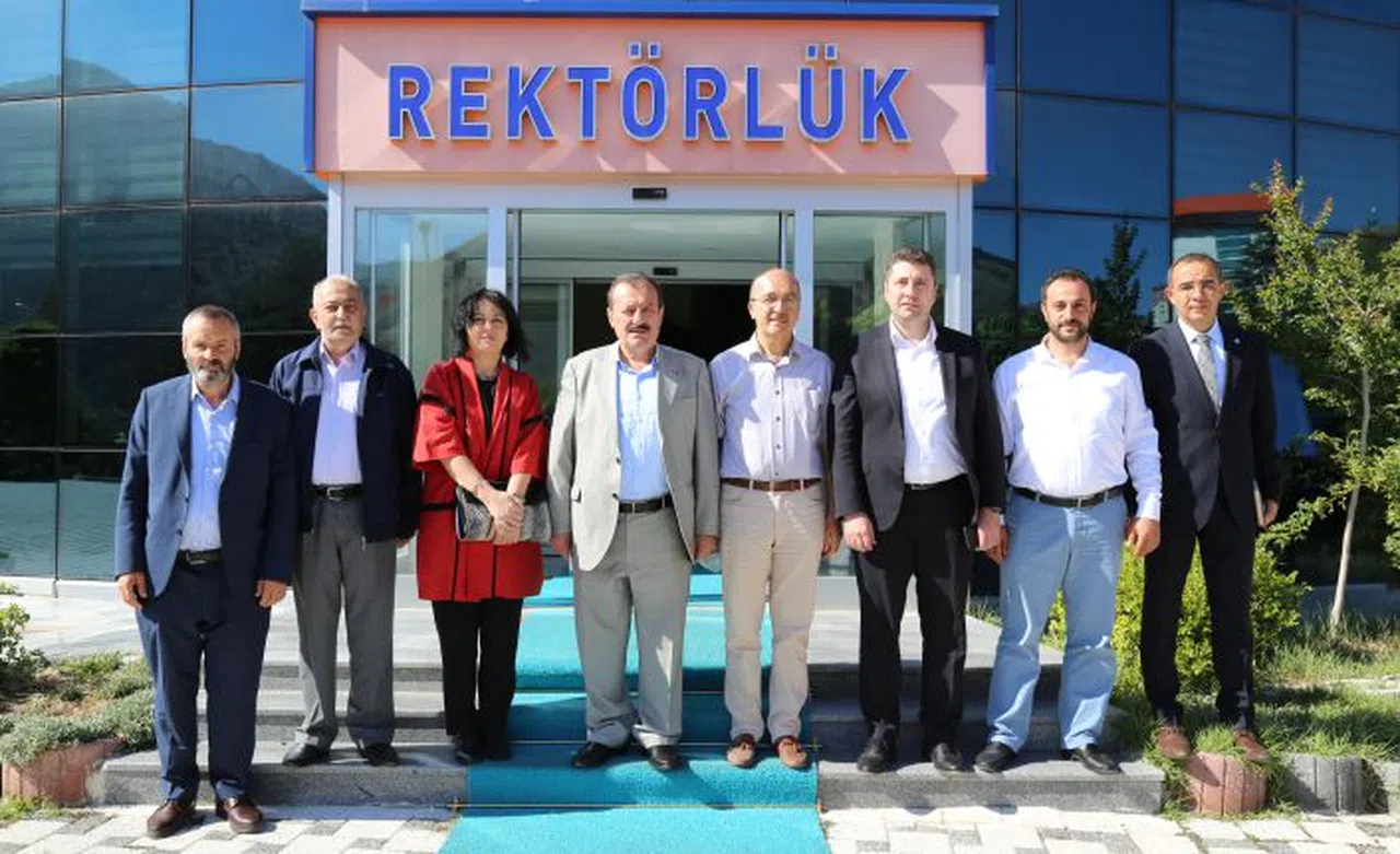 Kent konseyi turizm için Rektör Zeybek’le buluştu