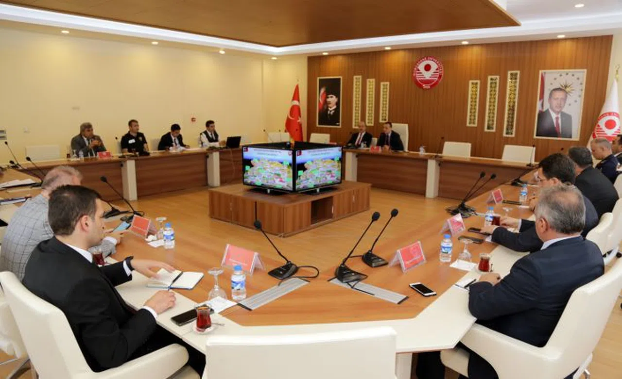 Vali Taşbilek: Barınmayla ilgili bir sorun yok