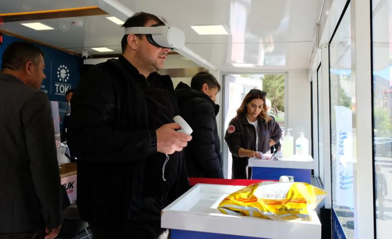 “İlk Evim, İlk İşyerim, İlk Evim Arsa” tanıtım tırı Gümüşhane’de