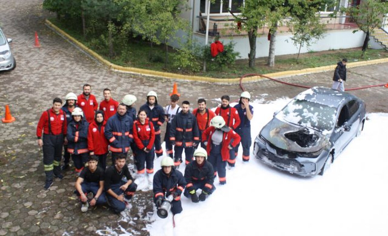 Kürtün MYO’da sivil savunma ve yangın tatbikatı